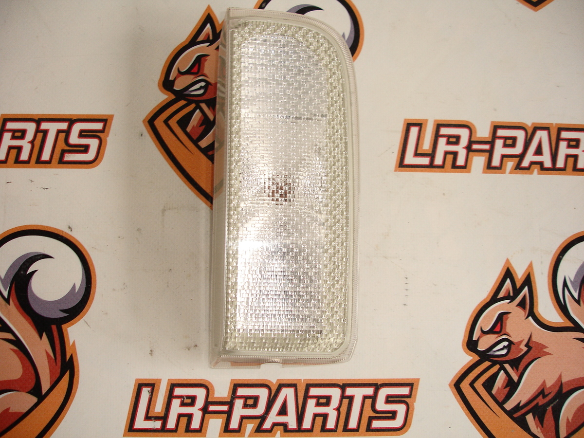 XFD000043 Lampa tylna prawa w klapie bagażnika Range Rover L322 (2002-2012) używana